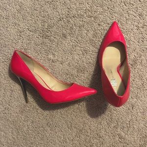 Hot pink pointed toe stiletto. Rock Republic brand.